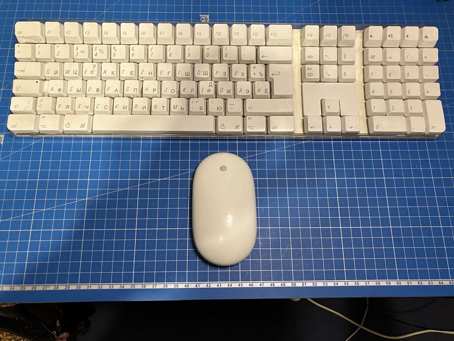 Комплект беспроводные мышка и клавиатура apple A1016 A1197
