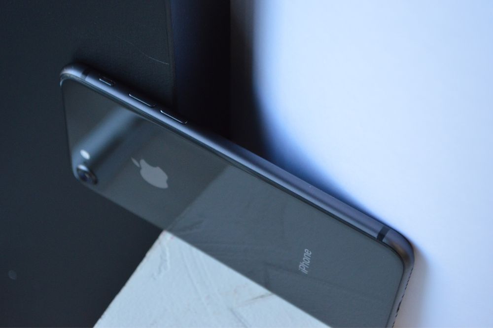 iPhone 8 64/256Gb Neverlock оригінал б/у айфон