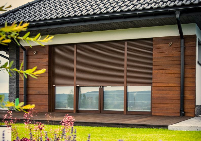 Rolety zewnętrzne - skuteczna ochrona termiczna i akustyczna
