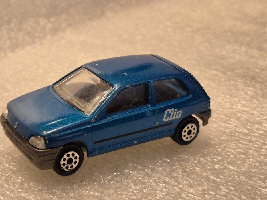 -- > Model Majorette Supers - Renault Clio ! ! !