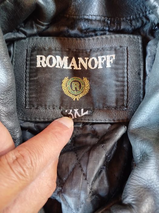 Продам кожаная куртка Romanoff
