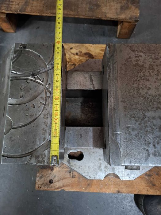 Prensa de precisão hidráulica, abertura 340mm