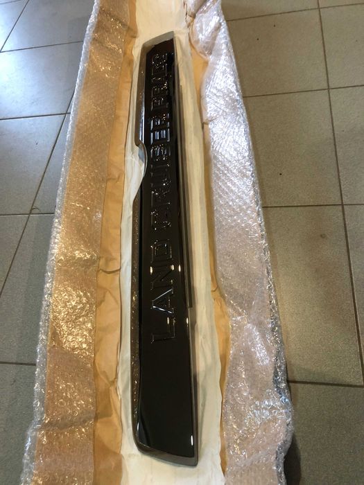 Накладка кришки багажника Black Edition Land Cruiser Prado 150 2017-