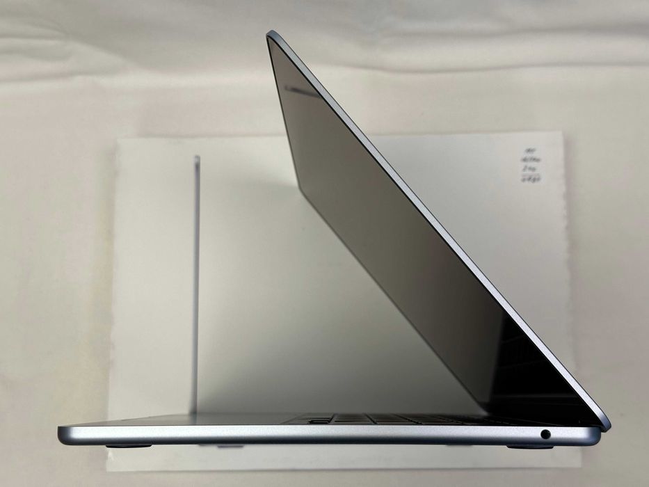 MacBook AIR M5 13’ 2026р. 16/500Gb, Sky Blue - OPEN BOX