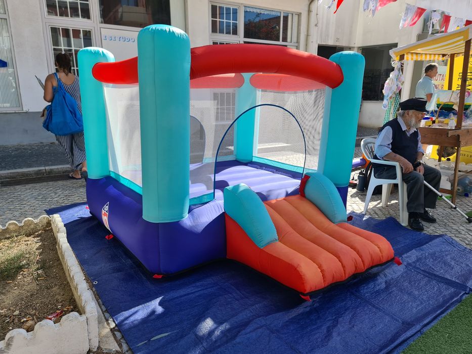 Insuflável para festas e crianças - bounce house, pula e cercadinho