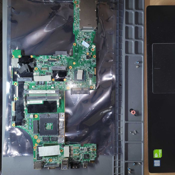 Материнська плата Lenovo W520