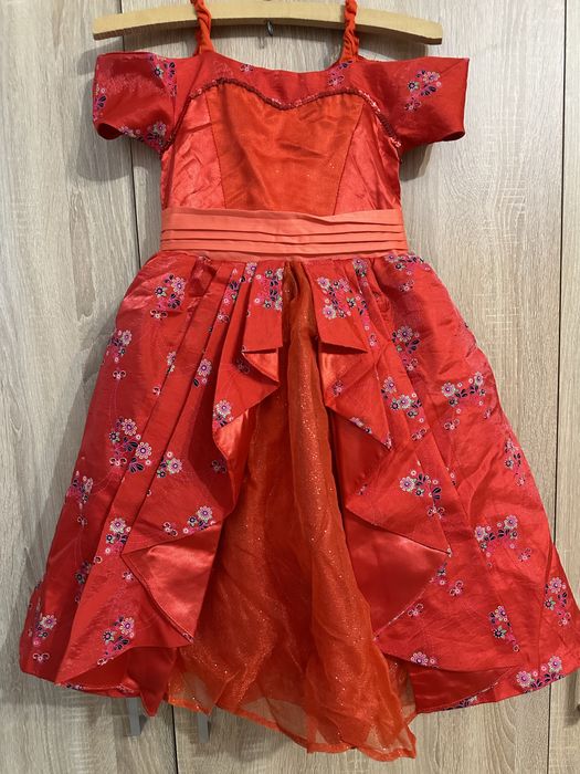 Нарядне червоне плаття на дівчинку 6-7 років, Disney Parks. 116-122см