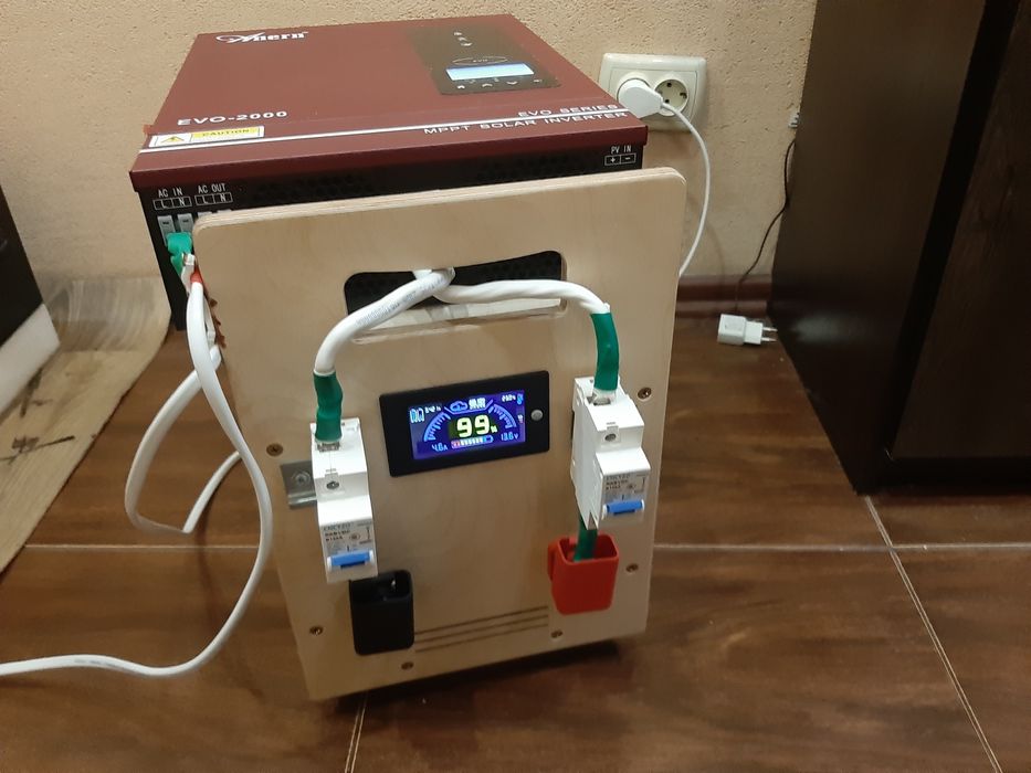 Комплект бесперебойного питания 8 квт . Зарядная станция .