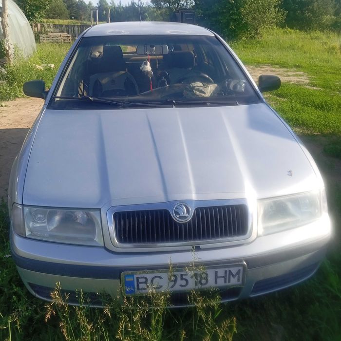 Продаж авто Шкода Октавія Тур