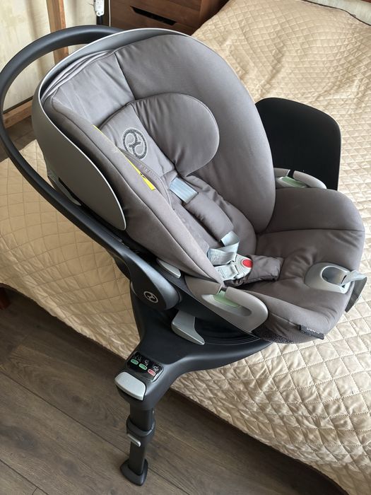 Cybex Cloud T i-Size автокрісло для новонародженого