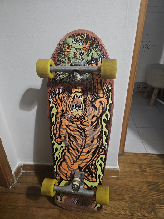 Skate old scholl em bom estado