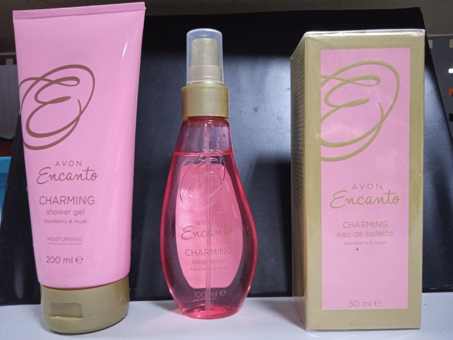 Avon zestaw encanto Charming