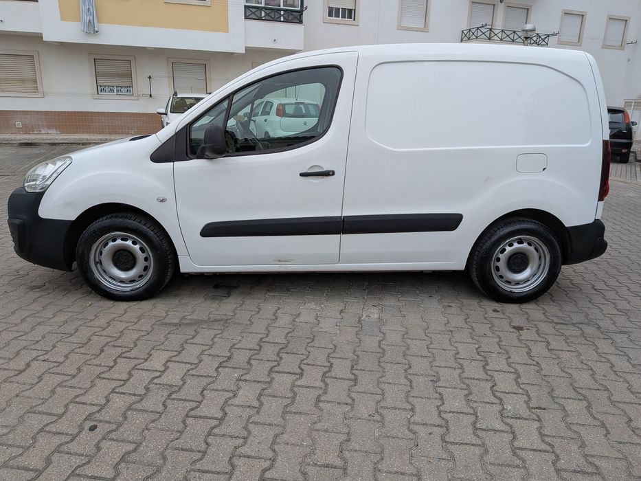 Peugeot Partner 1.6 HDI Premium 75 CV  3 lug  18