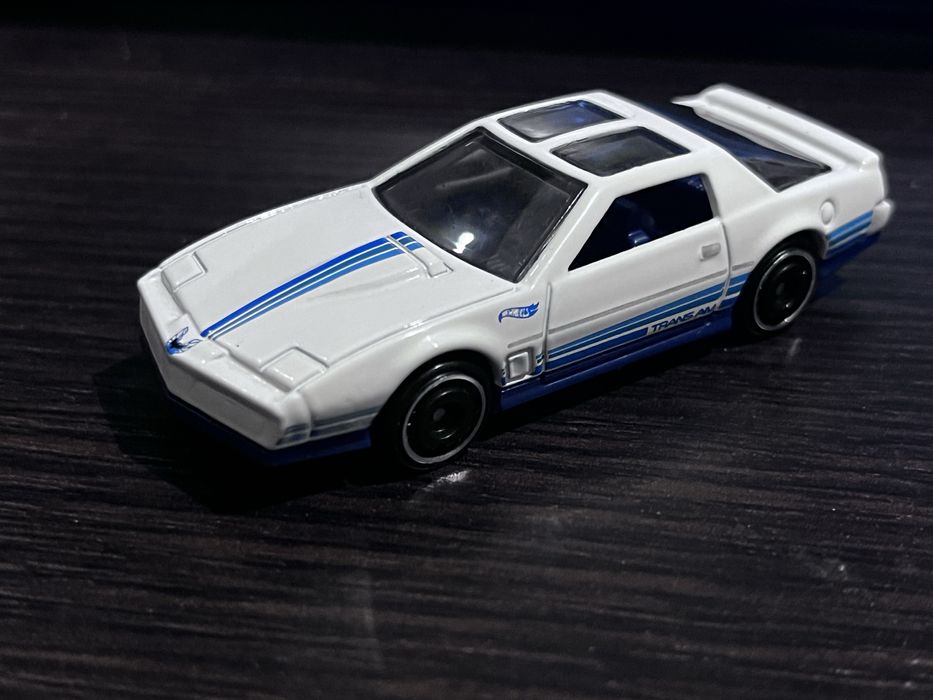 pontiac firebird - купить предметы колекционирования - Цена на OLX.ua