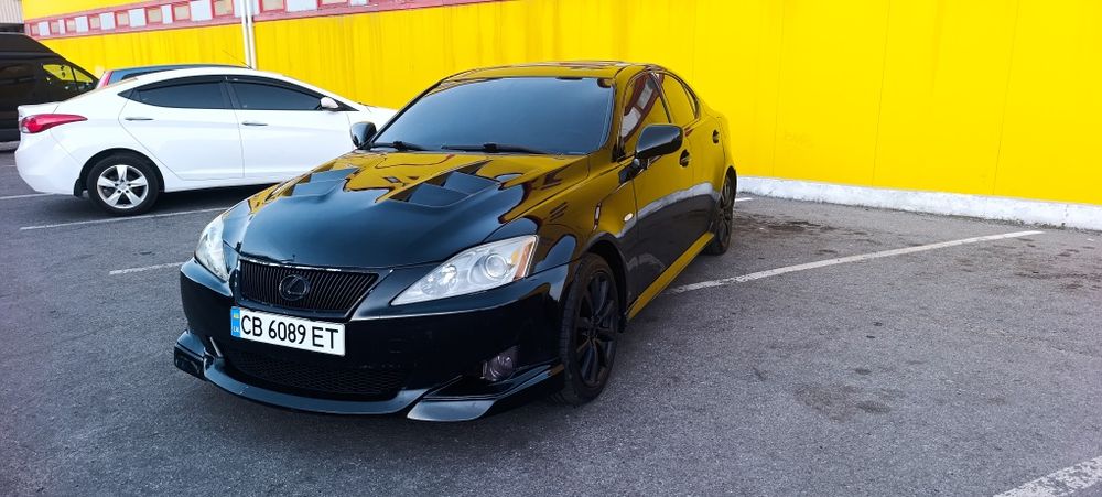 Продам Lexus IS  2,5 бензин