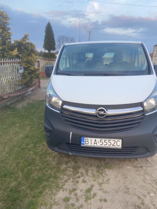 Opel vivaro.