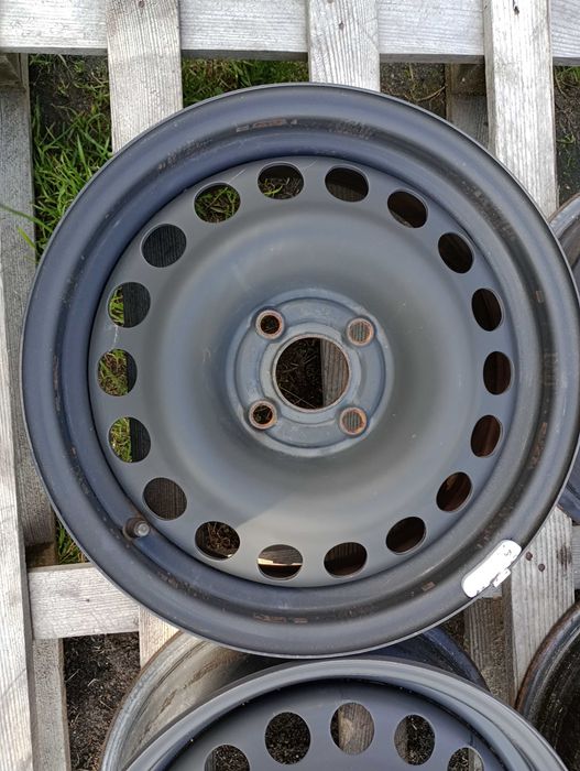 Felgi stalowe 15cali 4x100 OPEL Astra Vectra Meriva Corsa Combo