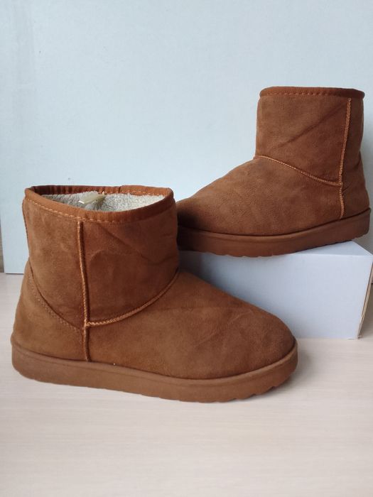 Чобітки уггі 40 розмір