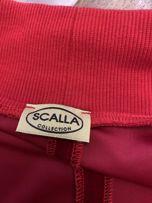 Czerwona aksamitna sukienka Scalla Collection 52/54