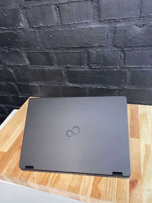 Легкий бізнес-ноутбук Fujitsu LifeBook U7311 i5‑1135G7, 4G,Web є 100шт