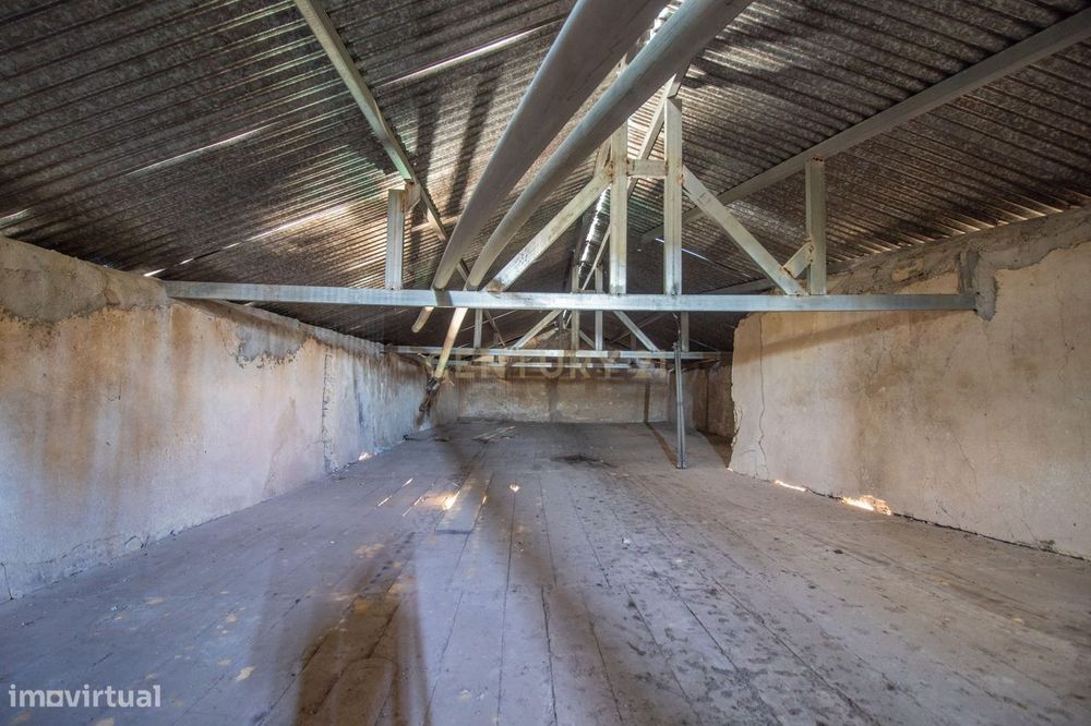 Casa Típica para reconstruir no Pincho – Figueira da Foz
