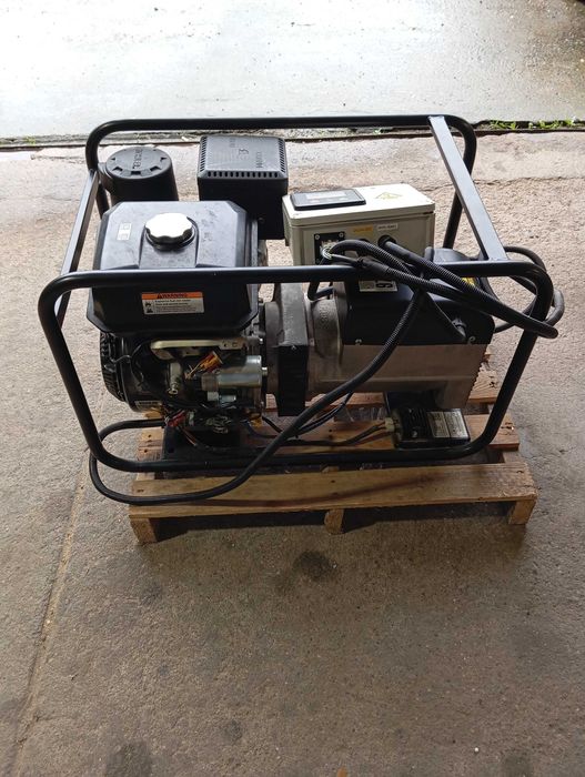 Gerador Lombardini/Kohler com arranque automático