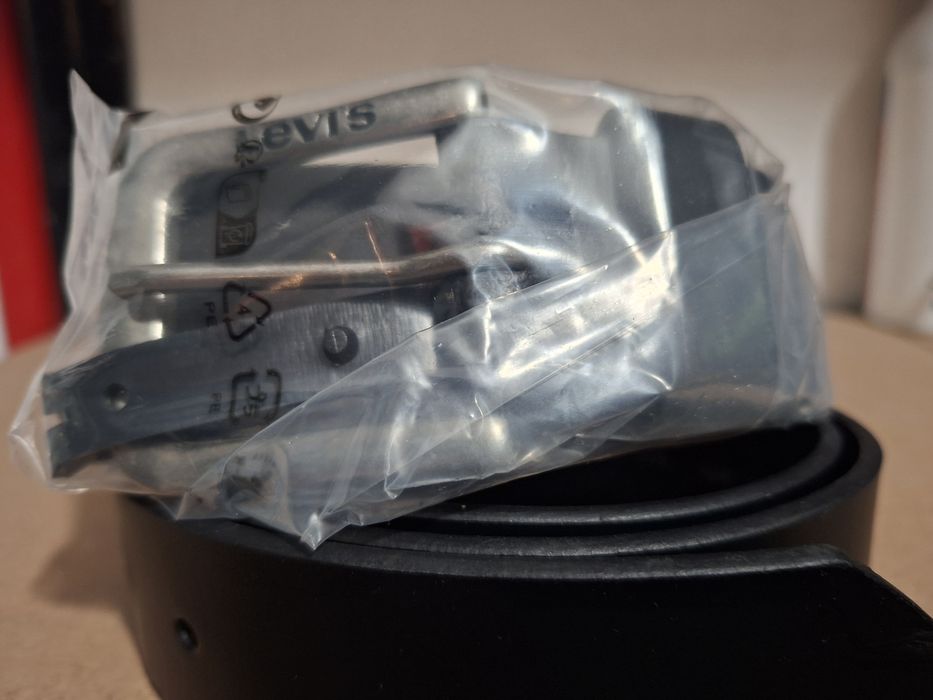 Pasek meski levis nowy czarny 75cm