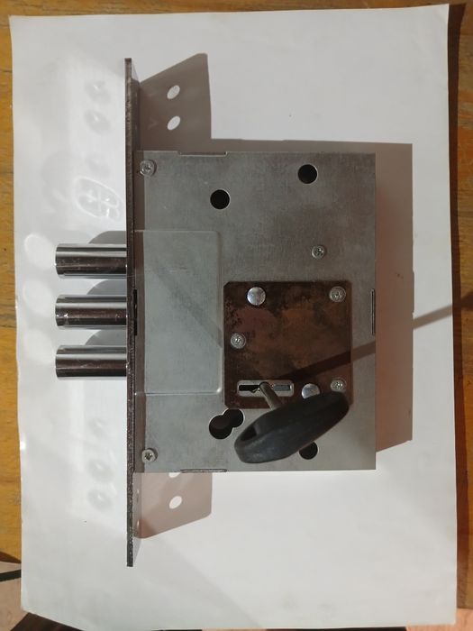 Замок врезной сувальный