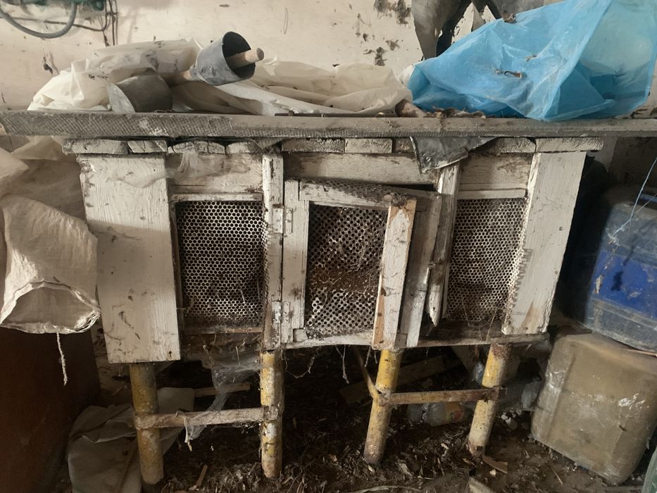 Продам клітки для кролів.