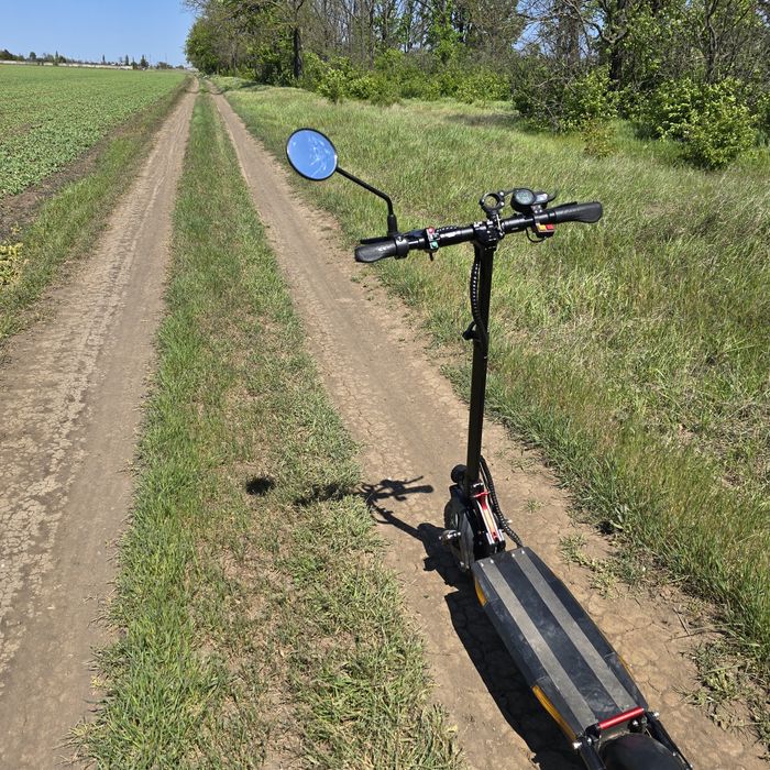 Электросамокат Тесла  8000