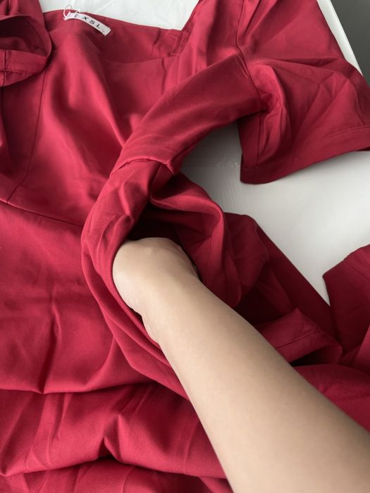 Нова сукня розміру L