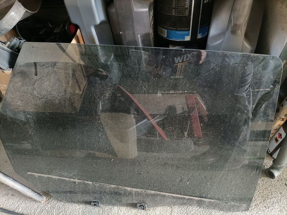 Peugeot 308 II, vidro frente e traz direita escuro GT line