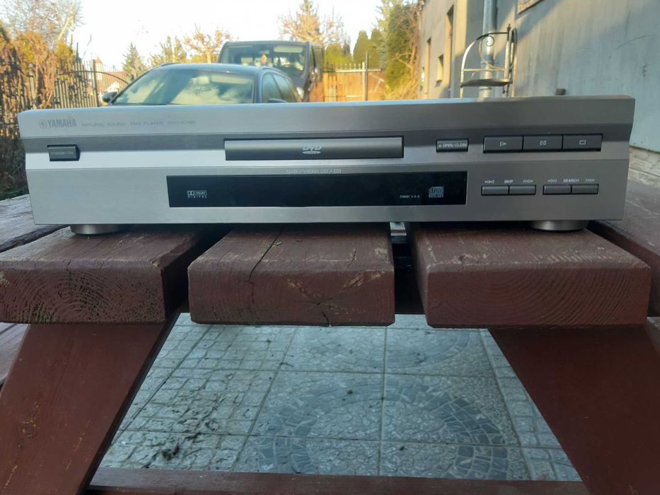 Odtwarzacz DVD-CD  Yamaha DVD-S796