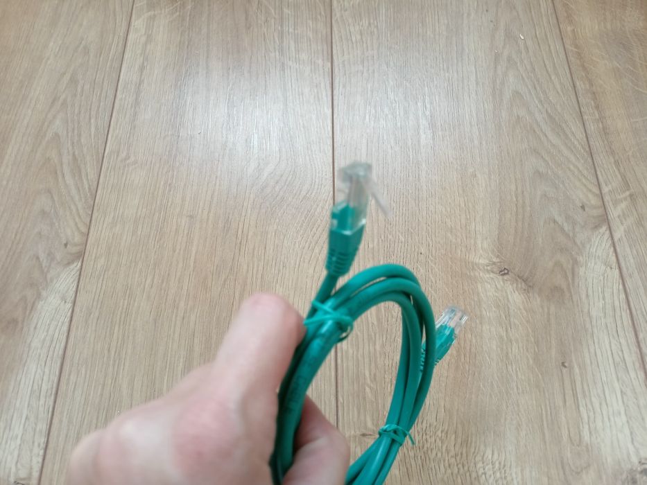 6. Kabel przyłączeniowy krótki zielony