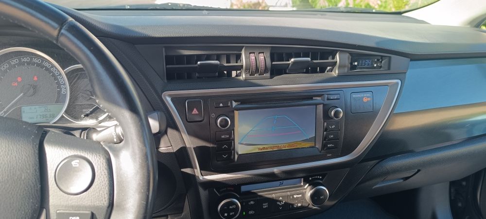 Toyota Auris Touring Sports 1.4 D-4D 2014 – Particular — photo 5