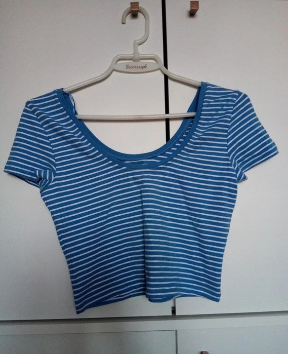 Bluzeczka crop top