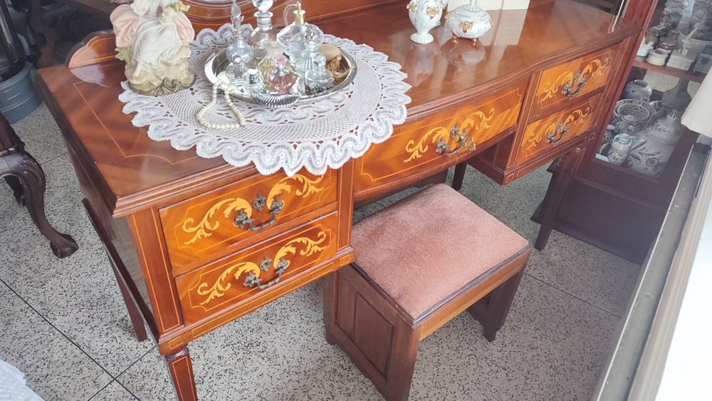 Antigo toucador/penteadeira