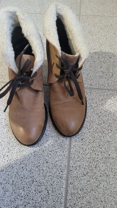 Buty botki  skórzane z ociepleniem
