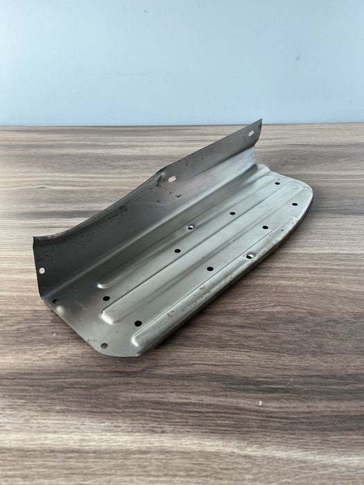 NOWY CZESKI podest podnóżek kierowcy LEWY JAWA 50 TYP 20 jawka