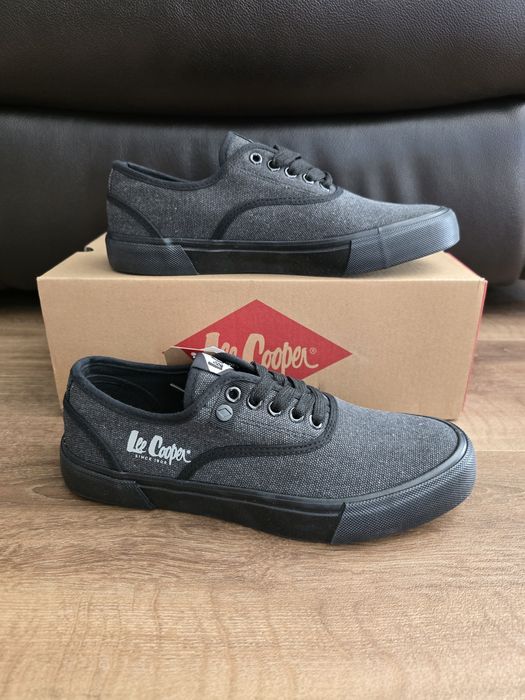 Lee Cooper Grafitowe Trampki Klasyczne Minimalistyczne R. Eu 43 - 28 cm
