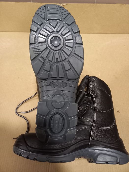 Берцы  с высокими берцами рабочие 42р