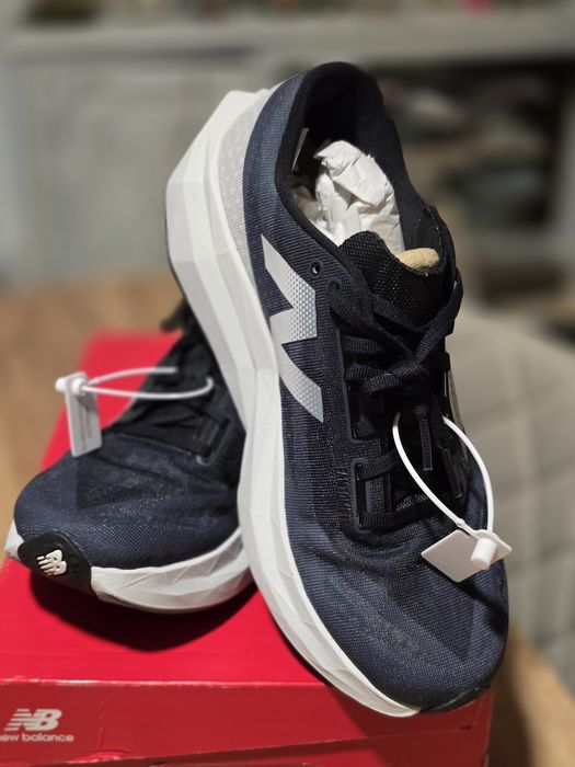 New Balance Rebel v4