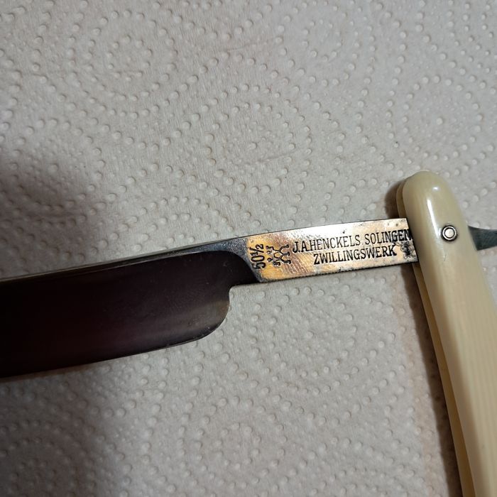 Небезпечна бритва антиквариат