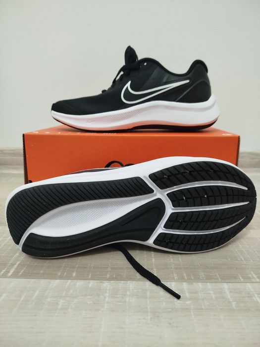 Продам жіночі Nike