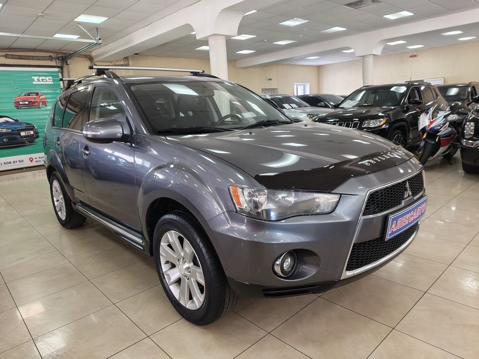 Mitsubishi Outlander 4WD 2.4і 16V 6AKПП 2010 р.в. (170 к.c.)