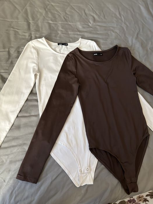 боді жіноче приталенне з довгими рукавами біле шоколадне