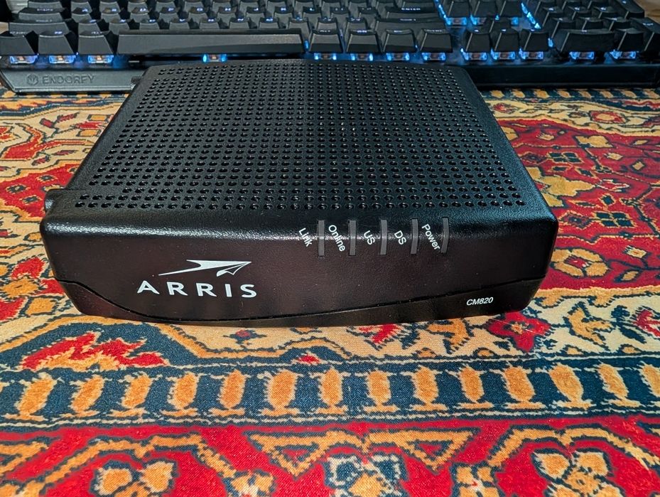 Modem Arris CM820S