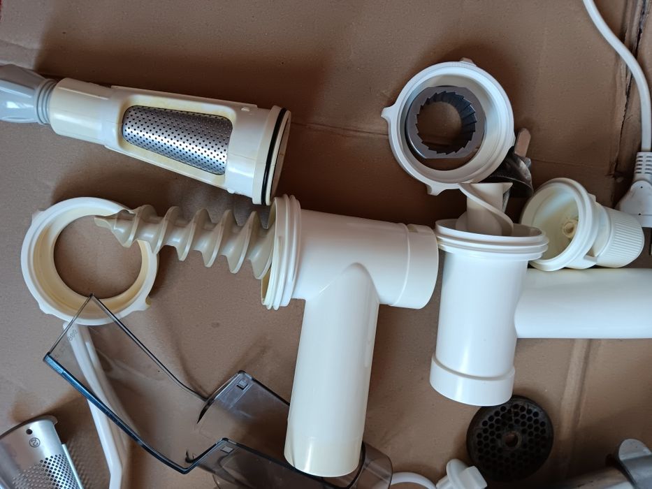 М'ясорубку Zelmer повний комплект Зелмер 1900Вт томатопрес млинок