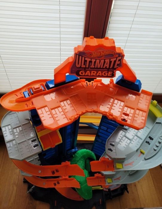 Mega garaż Hot Wheels