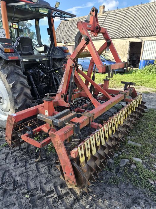 Agregat uprawowo siewny 2,70m